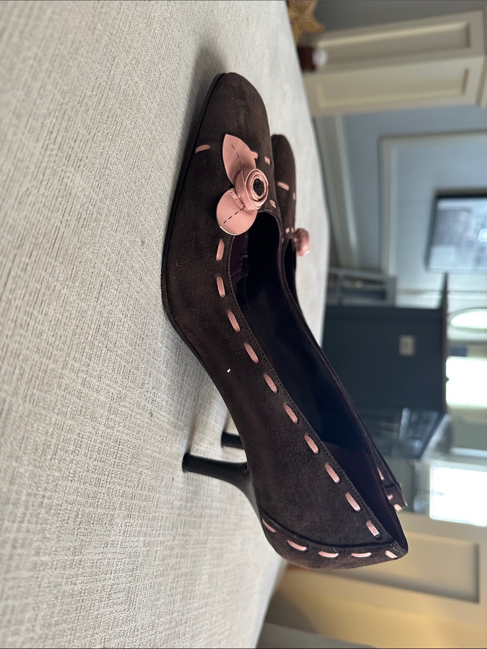 Via Spiga Brown Suede Pumps with Pink Rosette Detail - Picture 2 of 4